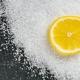 Citronsyra, Kth, Hållbarhet, En Citron På Citric Acid På En Bänkskiva