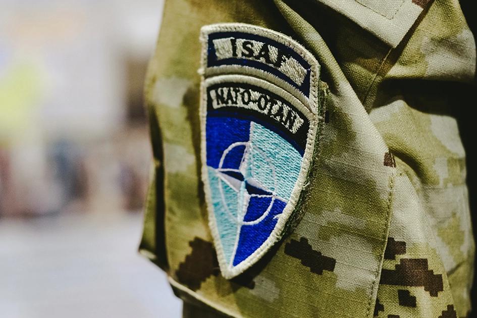 Natologga På Soldats Arm; Säkerhet, Hackare