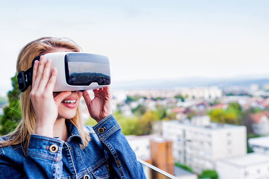 virtual_reality_woman.jpg