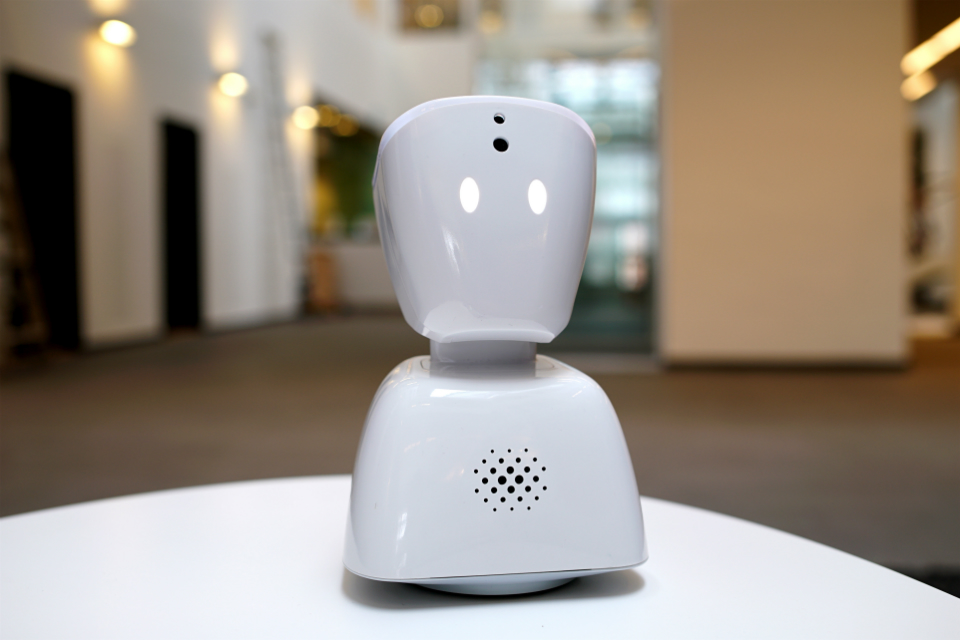 Robot_960x640.jpg