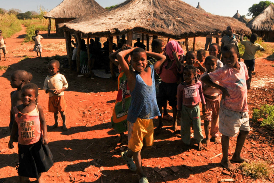 10771491-children-of-mikuni-village-zambia2.jpg