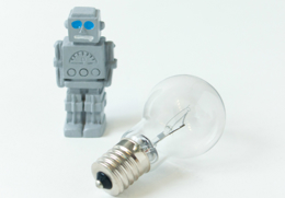 robot-och-lampa-ai.jpg
