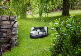 robotgräsklippare-husqvarna-960640.jpg