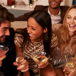 tre-glada-pa-cocktailparty.jpg