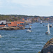 båtar i havet vid marstrand.jpg