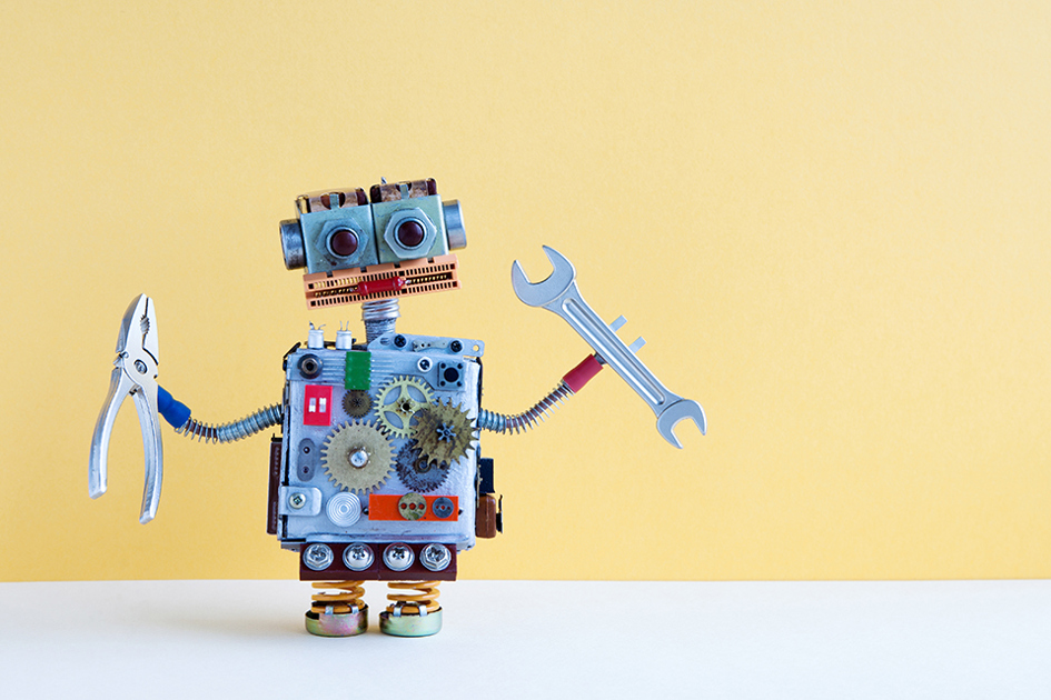 Gullig Mekanisk Robot Mot Gul Bakgrund