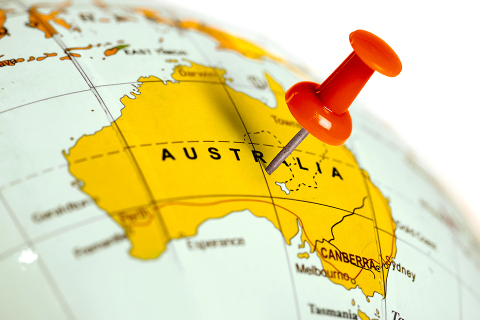 En Karta Över Australien Med En Nål Mitt I